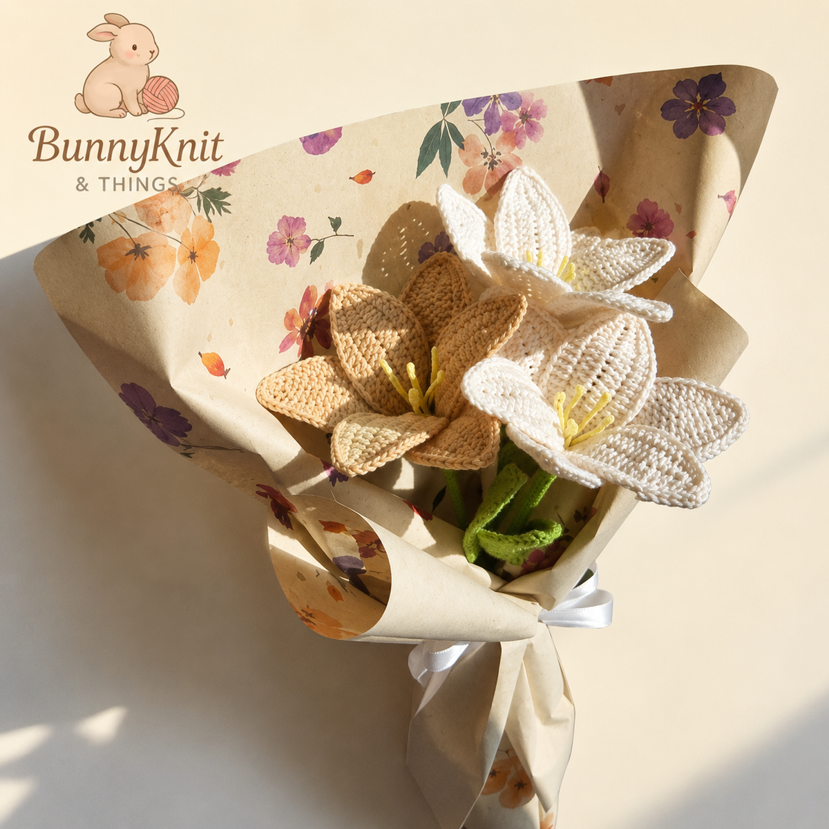 Ръчно плетен букет от цветя в бяло и бежово – BunnyKnit Things